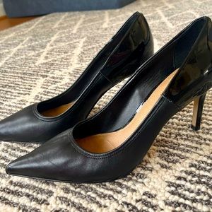 Tahari Peyton heels